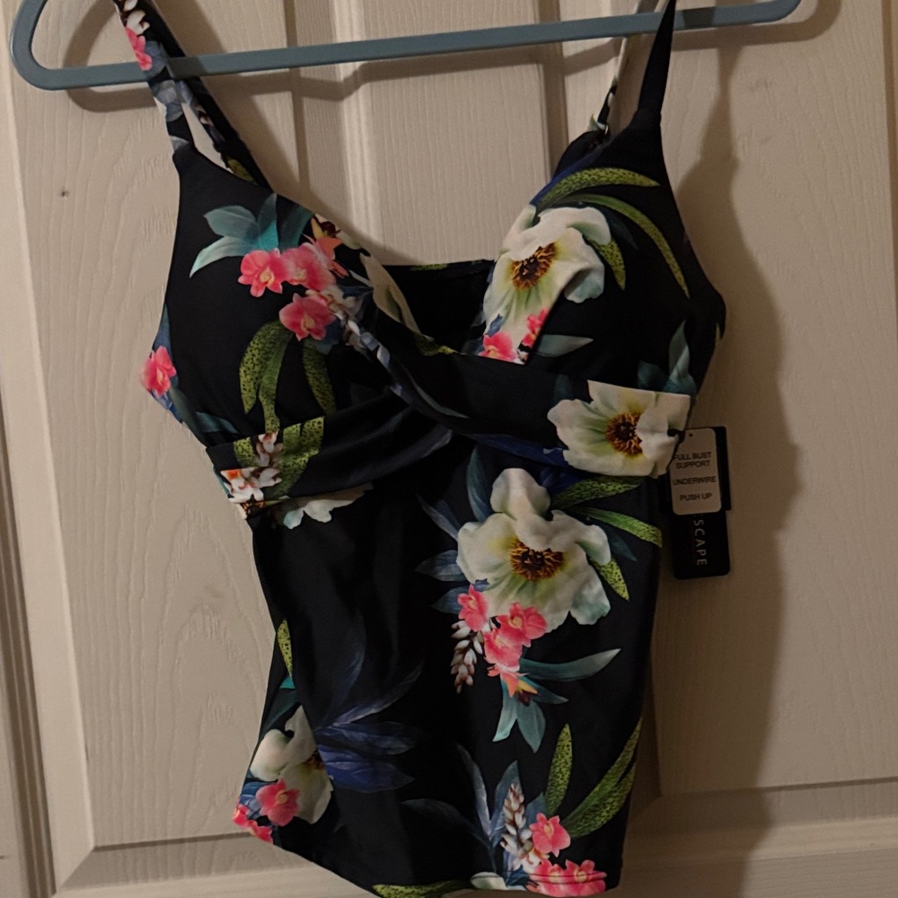 New Island Escape Full Bust Push Up Swimsuit Top